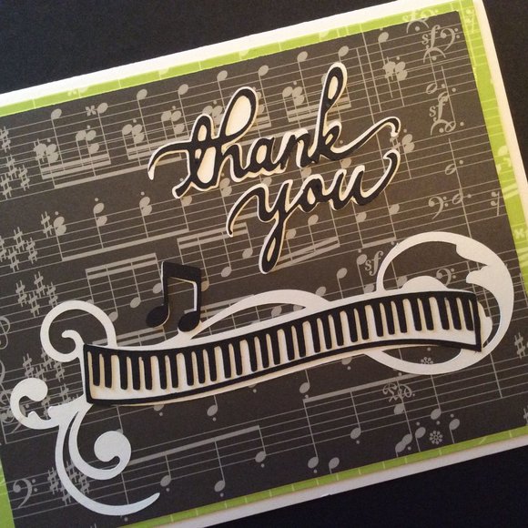 Cricut QUARTER NOTE (musical instruments) shape - Picture 10 of 11